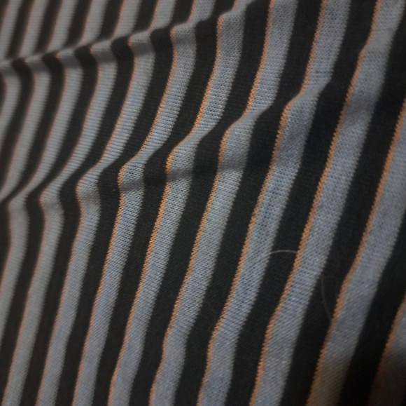 3/$15  CHAMS Striped tshirt size small - Picture 2 of 6